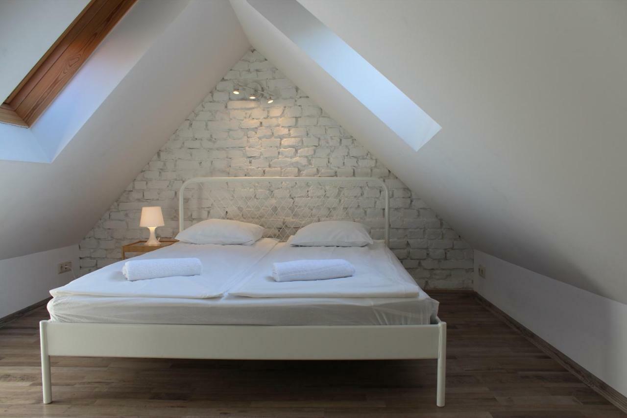 Three-Bedroom Apartment On Peldu 19 Riga Exteriér fotografie